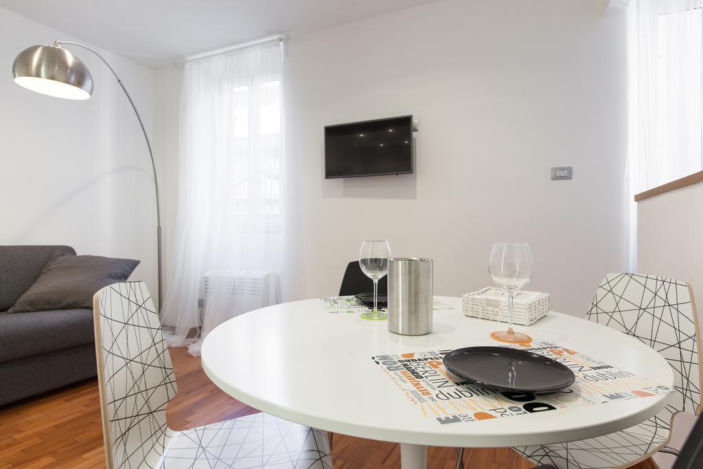 Urbana Lodge, Monti Rome Bagian luar foto